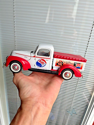 Vintage Novelty Pepsi Cola 1940 Ford Delivery Truck Diecast Model replica