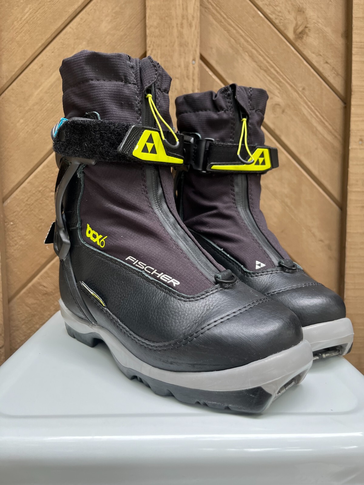 Fisher BCX6 Waterproof Backcountry Nordic Ski Boot NNN Binding Women's Size 7