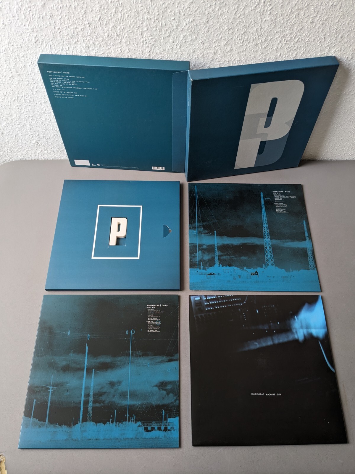 Portishead - Third 限定版 LP limited box Portishead Third [Deluxe Boxset] UK Vinyl LP Box Set 1766390