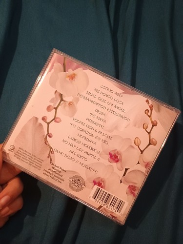 Kali Uchis 直筆サイン入りCD 新品未開封 Sincerely, Signed CD