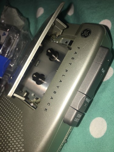 GE Fast Playback Recorder Auto Voice Record 3-5375A AVR w/5 microcassette tape