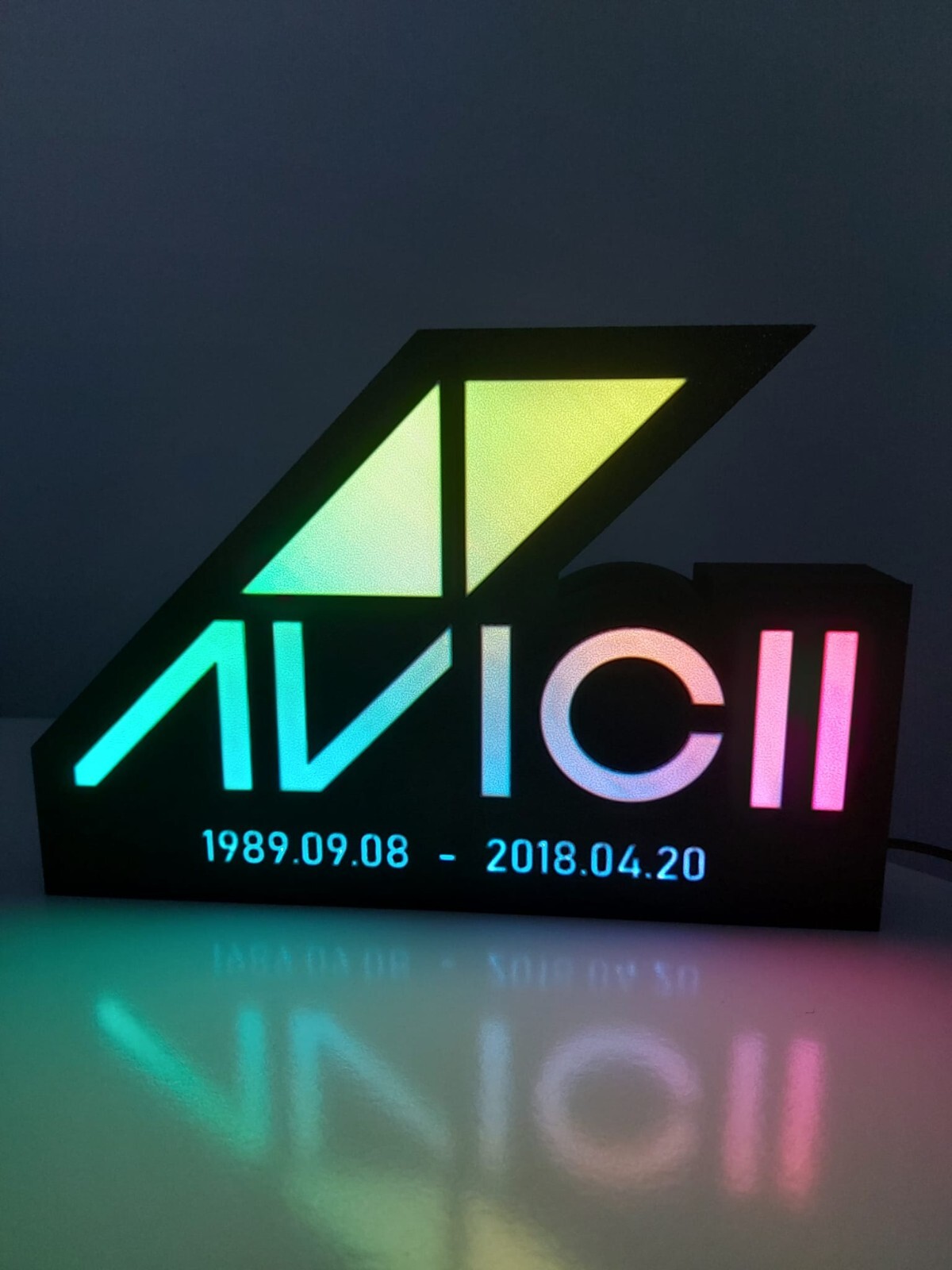 Light LED RGB - Avicii | eBay