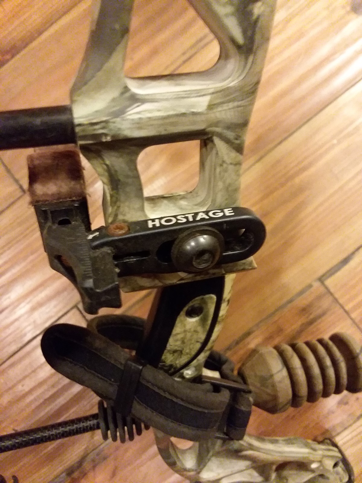 bowtech heartbreaker RH 50lb 25-29