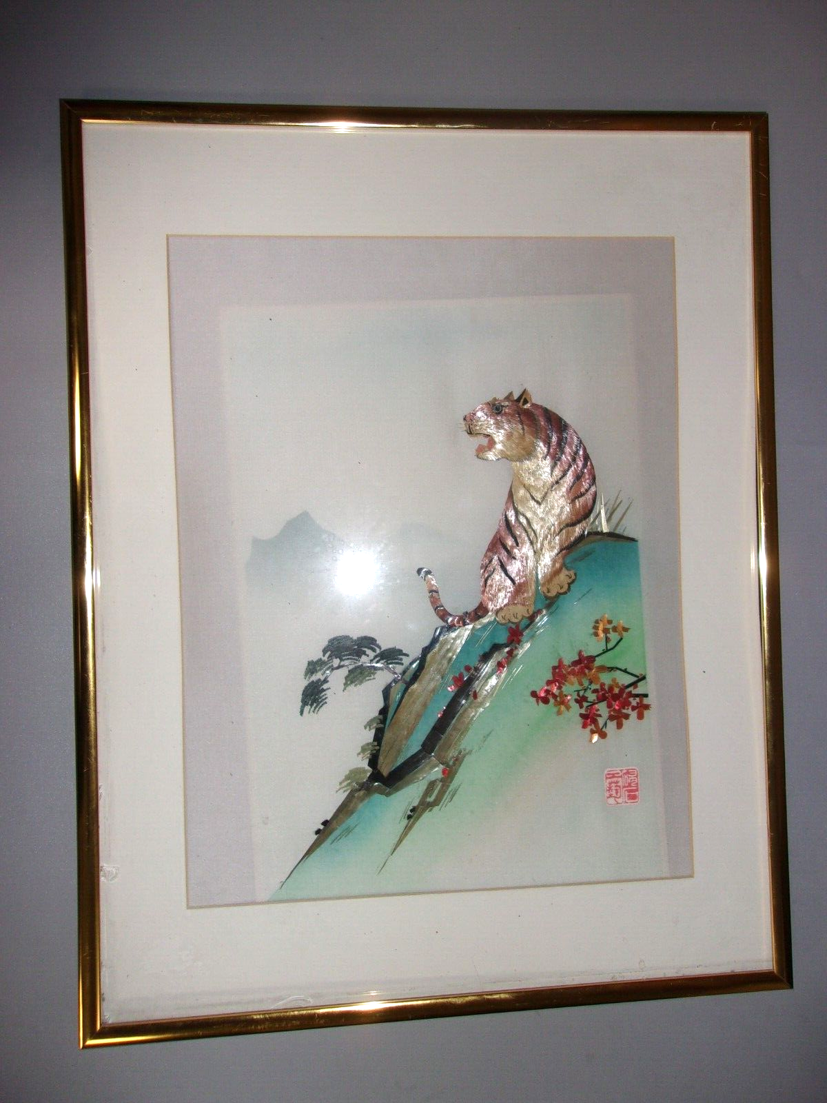 VINTAGE 60S PAIR OF JAPANESE WOOD BLOCK PRINTS CHRYSANTHEMUM/BENGAL TIGER