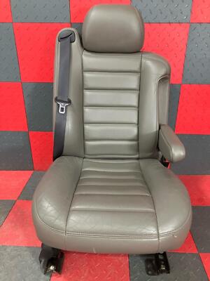05-07 Hummer H2 OEM Front Right Passenger Leather Seat (8 Way Power) (Wheat 502)