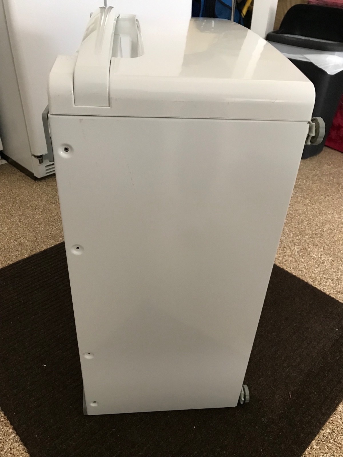 PAIR (2) LG WDP3W 27