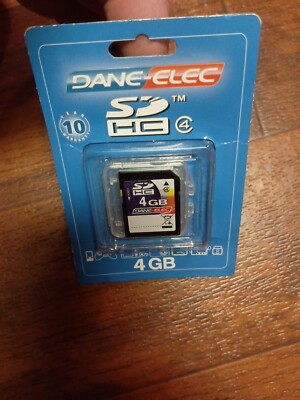 Dane-Elec DA-SD-4096-R 4 GB SDHC Flash Memory Card