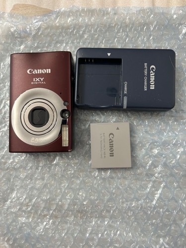 Canon IXY DIGITAL 20IS （SL) Canon IXY DIGITAL 20IS,Blown,3x,2.5in,8.0MP Excellent