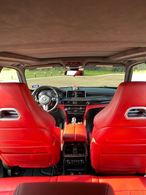 image 10 of interior