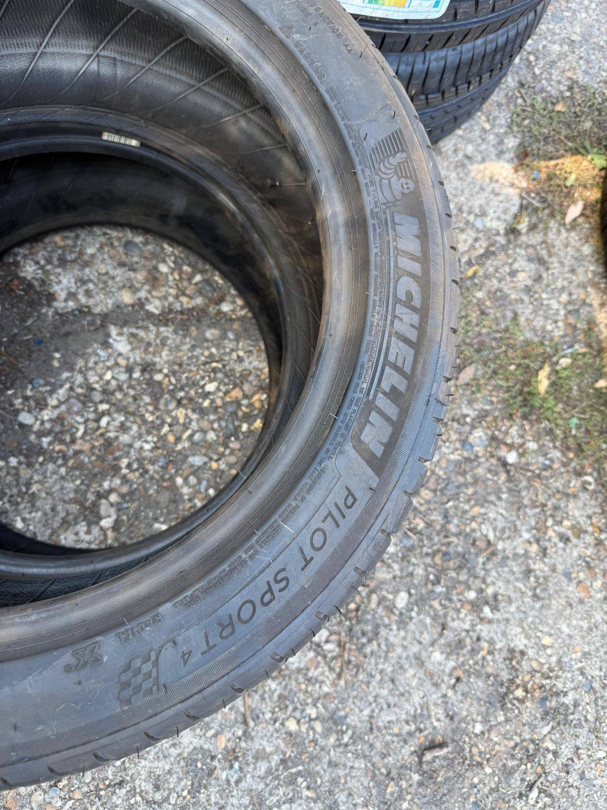 New 235 45 17 Michelin, Pilot Sport 4, XL, 97Y, x1 Tyre (F1_tyres) L3751