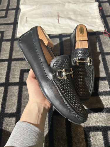 Salvatore Ferragamo ゴールド グリッター スリッパ SALVATORE FERRAGAMO; Flip Flop Rubber Sandals With Gold