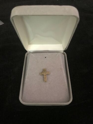  Right to Life Pin - Cross with Rose Pin with Gift Box    