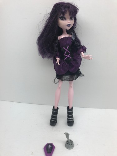 Monster High Doll Frights Camera Action Elissabat & Accessories