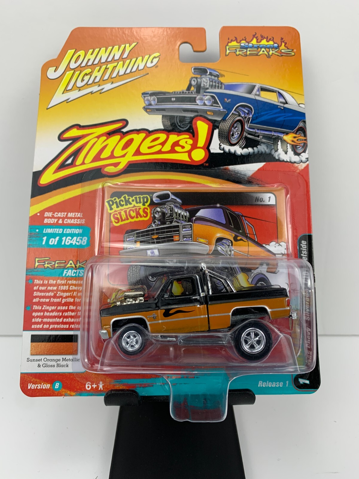Johnny Lightning Street Freaks Zingers '85 Chevy Silveado C10