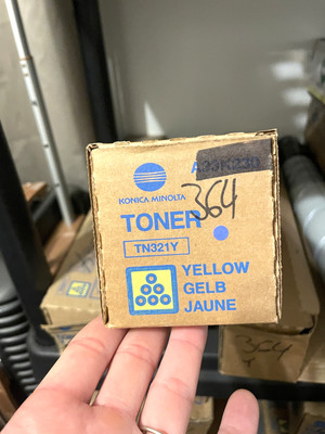 Konica Minolta TN321M A33K230 Bizhub C224 C284 C364 Toner Cartridge (Yellow)