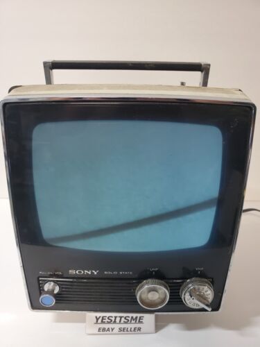 SONYテレビ Vintage Sony Solid State Portable TV Model TV-950 (Powers On