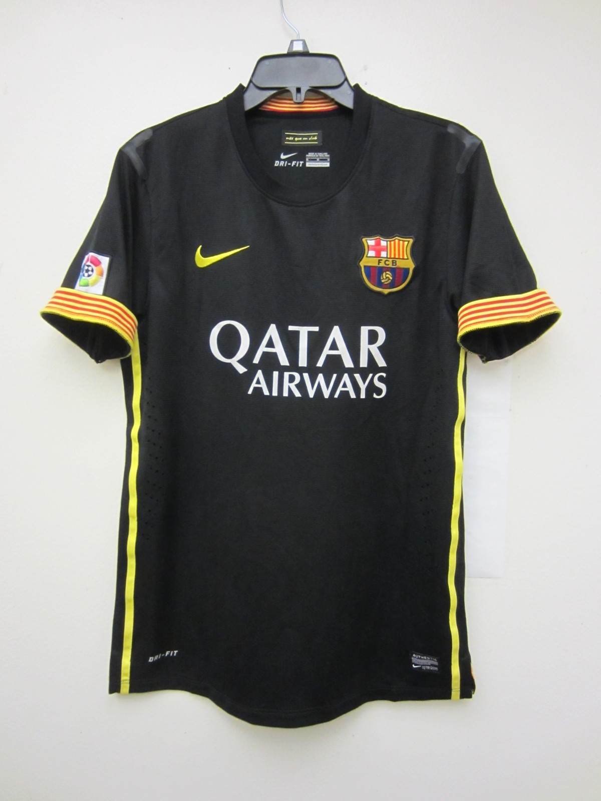 FC Barcelona Nike シャツ 背番号14 L $_57.JPG?set_id=880000500F
