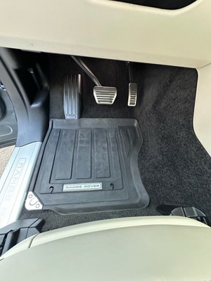 image 13 of interior