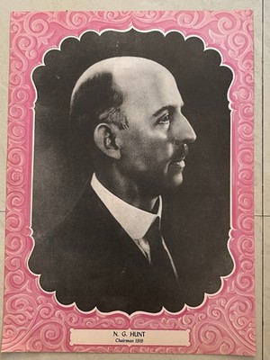 (BL) Vintage N. G. Hunt Chairman 1919 Poster 9.5 x 14 Inches