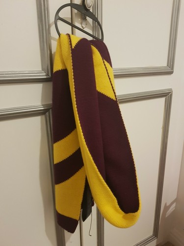 Купити AJ Armani Jeans men Scarf yellow / burgundy RN 103723 - CA 37360 New  в Україні