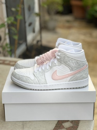 スニーカー Nike AIR JORDAN 1 MID SE LIGHT IRON ORE DN4045-001 Nike WMNS Air Jordan 1 Mid SE Light Iron Ore DN4045-001 US 7