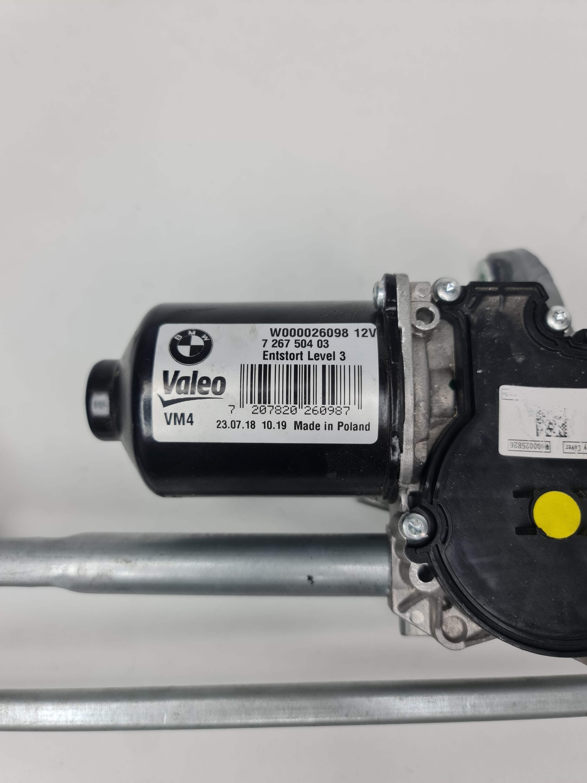 0 Bmw Original Water drain for wiper shaft RH 51718062271 8062271 image 4