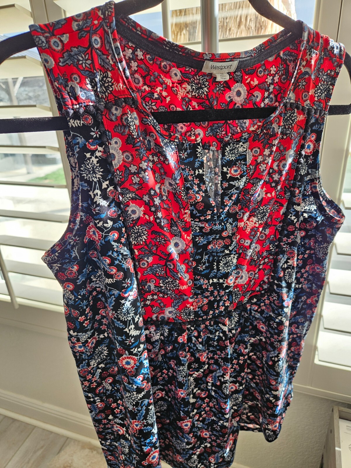 Westport Red White and Blue 4th of July Sleeveless V-Neck Tunic Size M Womens