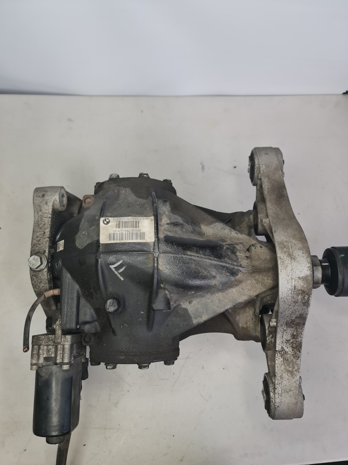 33-10-2-289-970 BMW 33102289970 Final Drive With Differential 8090464
