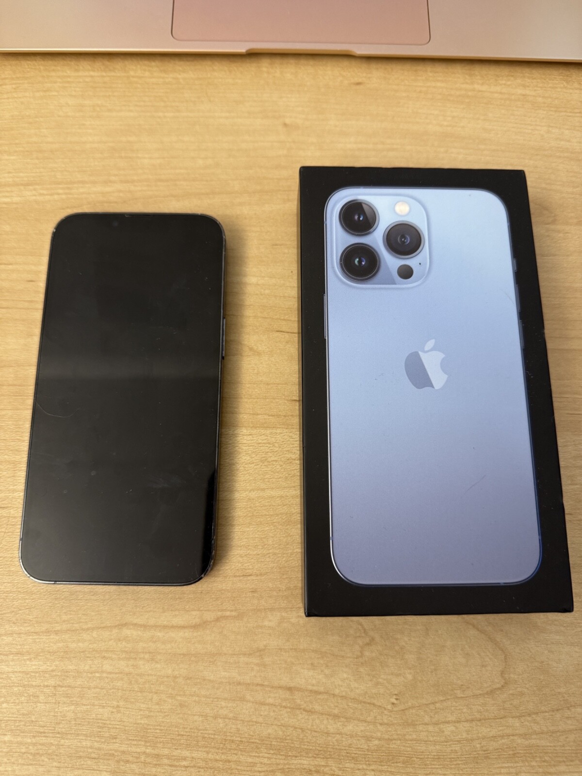 iPhone13pro 256GB ブルー Amazon.com: Apple iPhone 13 Pro, 256GB, Sierra Blue