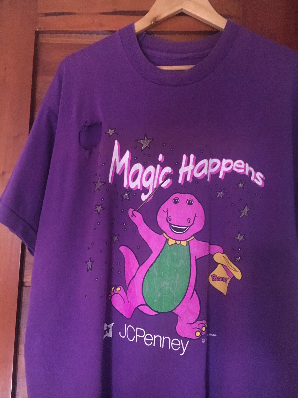 トップス 90s BARNEYS NEWYORK print tshirts VTG 90s 1990s Barney The Dinosaur Friends Boys Kids 10-12