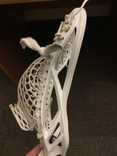 Under Armour Command Stick Head String With Mid Pocket