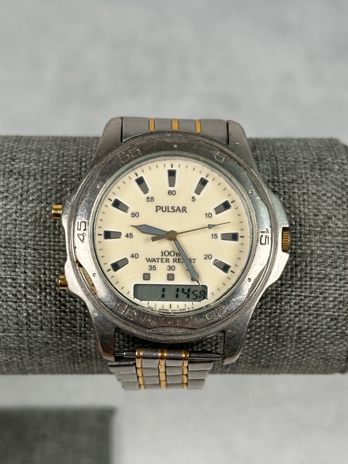 VTG Pulsar Watch Mens 42mm Two Tone Analog Digital V041-9250