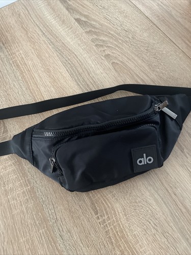 Alo Explorer Fanny Pack Black | eBay Alo Explorer Fanny Pack Black | eBay