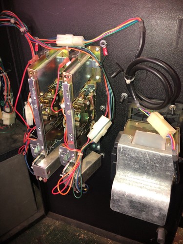 Treasure  Crane/Claw Capsule Stuffed Animal Prize Arcade Redemption Machine