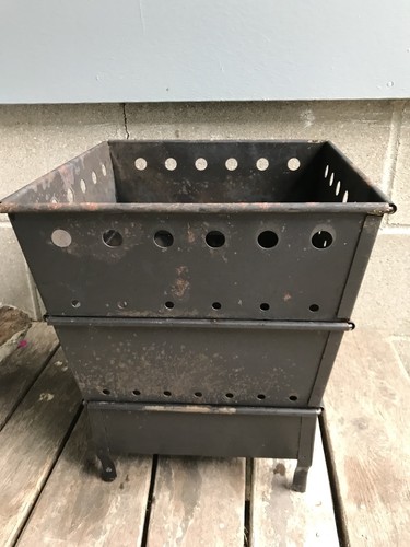 Vintage Qwik-Cook Portable Newspaper Grill Camp Cabin Home Tailgate