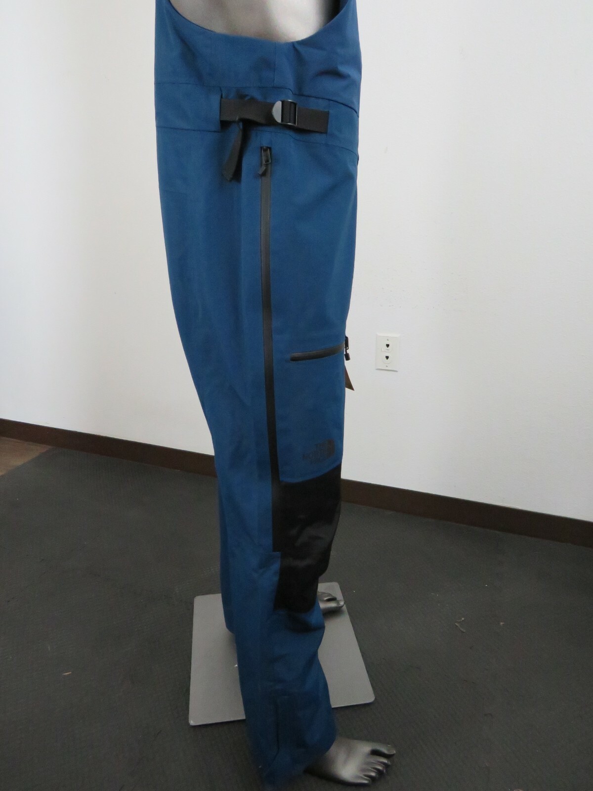 Pre-owned The North Face Mens  Ceptor Dryvent Waterproof Shell Ski Bibs Pants - Blue In Monterrey Blue / Tnf Black