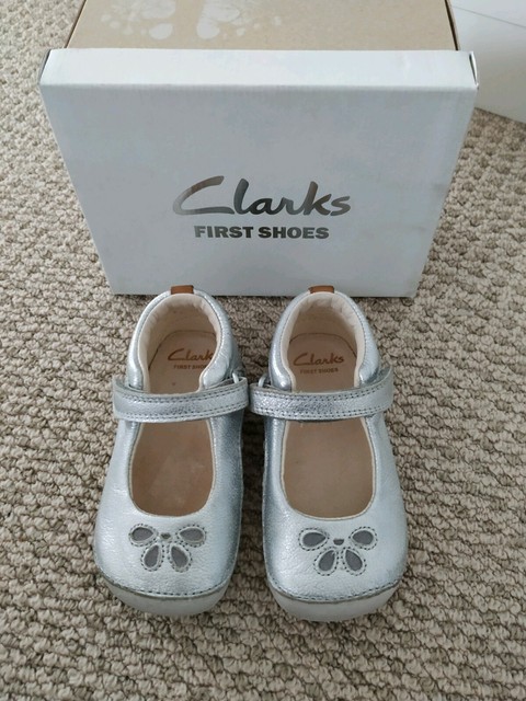 clarks pre walker shoes