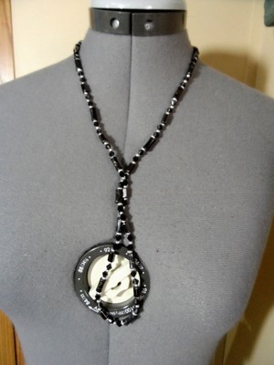 Magnetic HEMATITE Beaded Necklace Asian painted details Black Silver Gold Retro