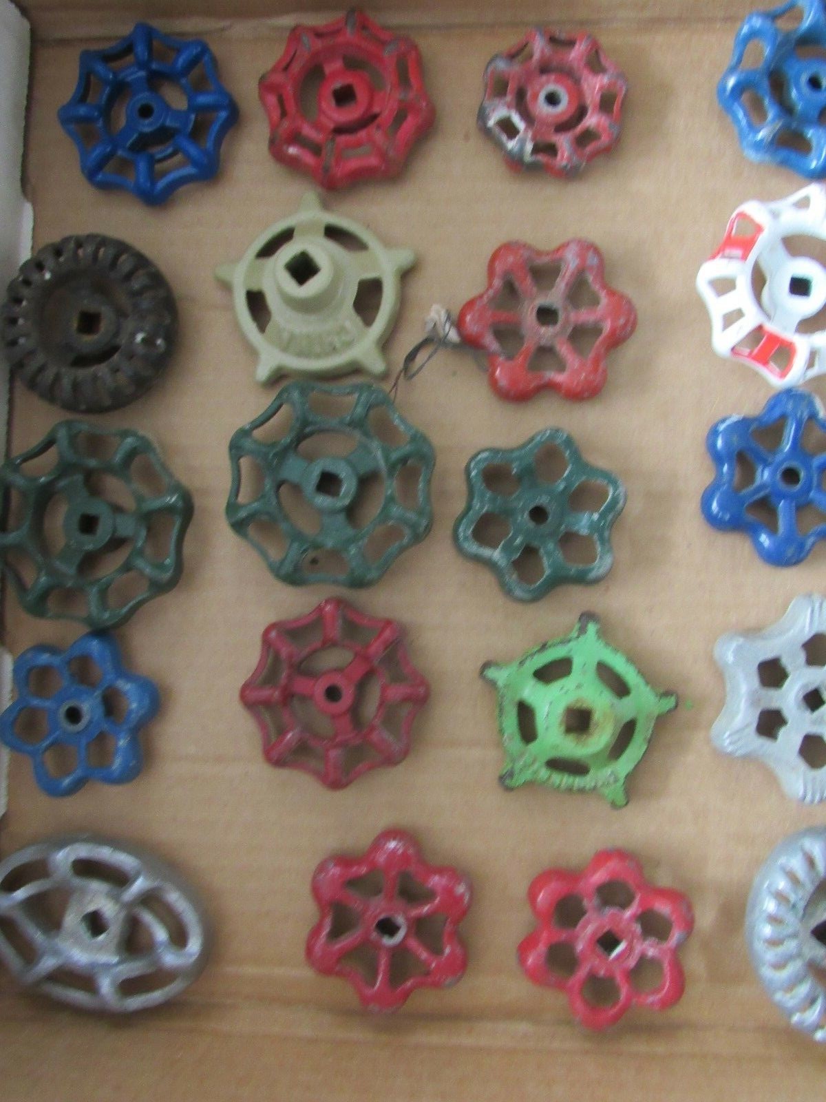 LOT OF 30 WATER VALVE FAUCET HANDLES VINTAGE INDUSTRIAL STEAMPUNK SALVAGE LOT 15