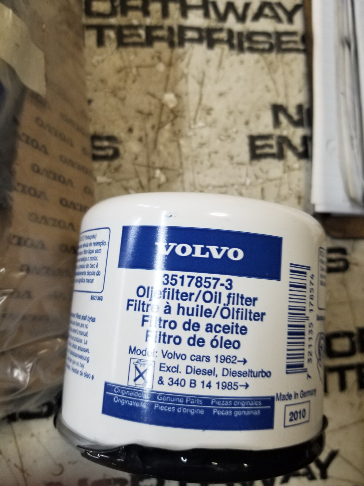 VOLVO OIL FILTER 3517857-3 - Picture 1 of 1