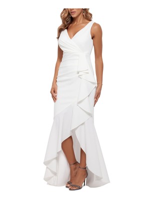 Женское белое вечернее платье без рукавов BETSY & ADAM Petites 2P