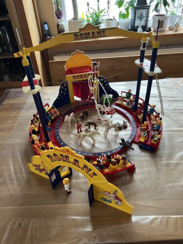 Playmobil - 3720 Zirkus Romani mit ber 35 Figuren