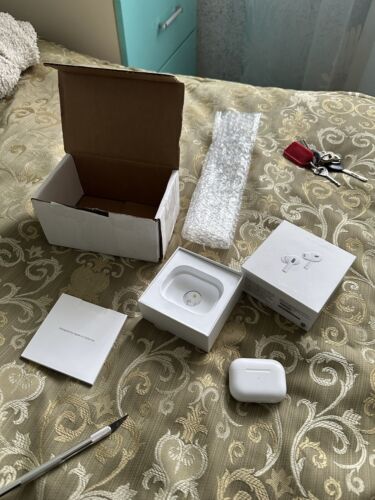 Apple AirPods Pro (2nd Generation) with MagSafe Wireless Apple AirPods Pro (2nd Generation) with MagSafe Wireless