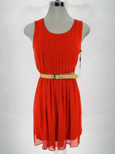 Calvin Klein NWT Современное шифоновое плиссированное платье с поясом из красного мака, размер 2