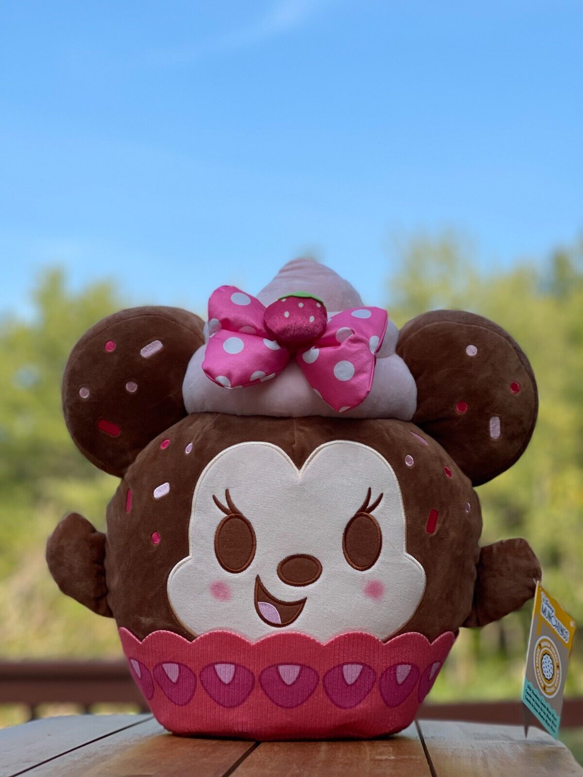 Minnie Mouse Strawberry Cupcake Disney Munchlings Scented Minnie Mouse Strawberry Cupcake Disney Munchlings Scented