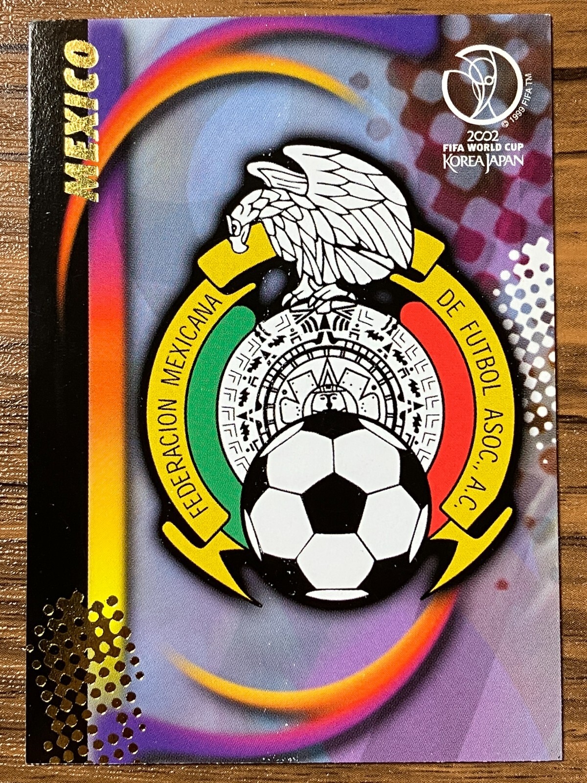 Free Shipping Panini 2002 World Cup Card L12 Mexico Emblem