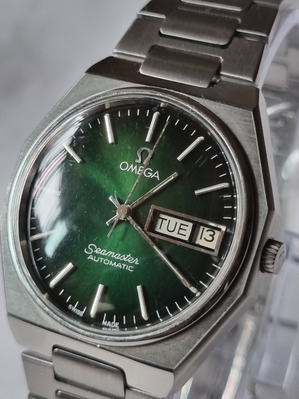 vintage-omega-seamaster-green-dial-cal-1020-men-s-automatic-watch