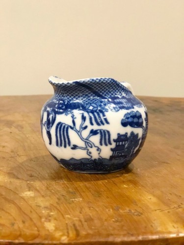 Blue Willow Creamer