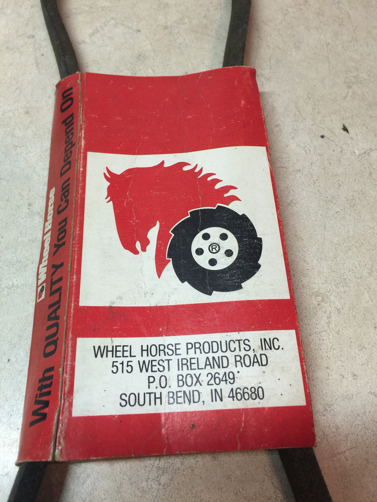 ORIGINAL WHEEL HORSE BELT WITH CARDBOARD SLEEVE WITH LOGO PART # 212183