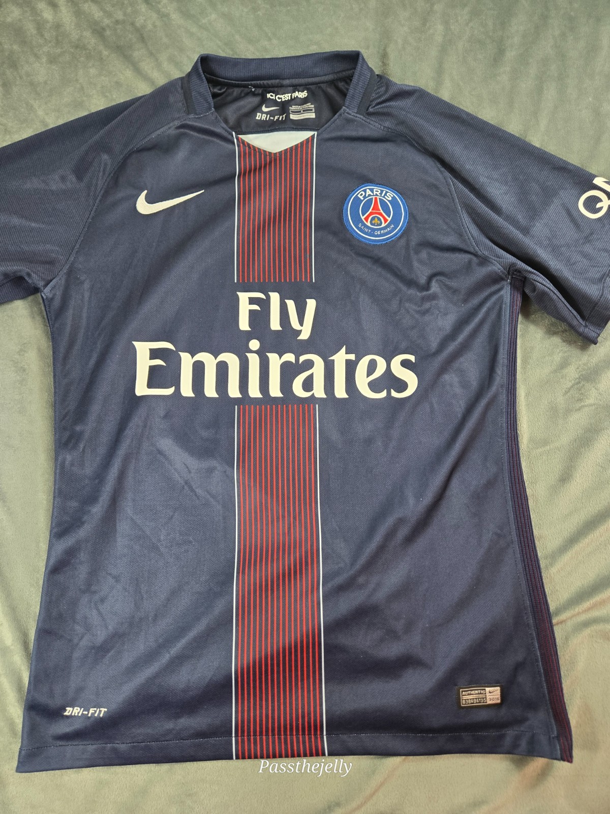 Nike Paris Saint-Germain Ibrahimović 10 2015/16 PSG Away Jersey #10 Ibrahimovic Small Nike Paris